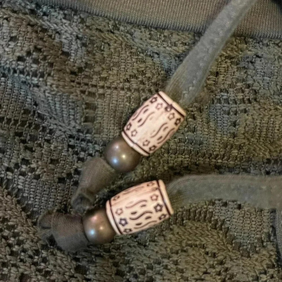 No Boundaries Olive Green Lace Front Beaded Drawstring Shorts Women's Size Small - Picture 4 of 5